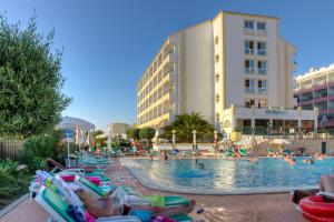 ourabay hotel apartamento