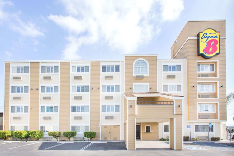 Super 8 By Wyndham National City Chula Vista,National City>>Chula Vista,2 star
