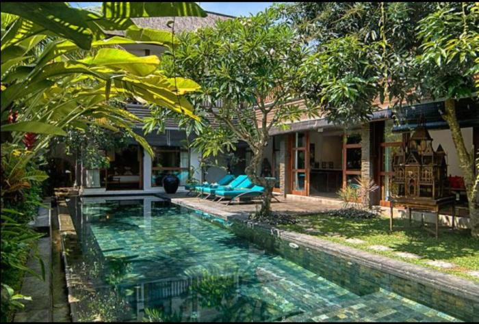 villa amira