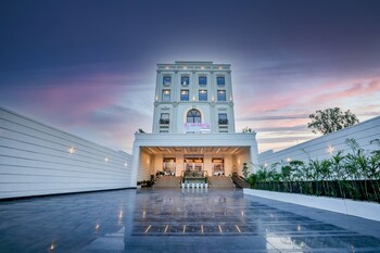 Regenta Place Phagwara By Royal Orchid Hotels Limited,,3 star