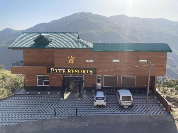 P.Vee Resorts,Kala Amb>>Chail,3.5 star