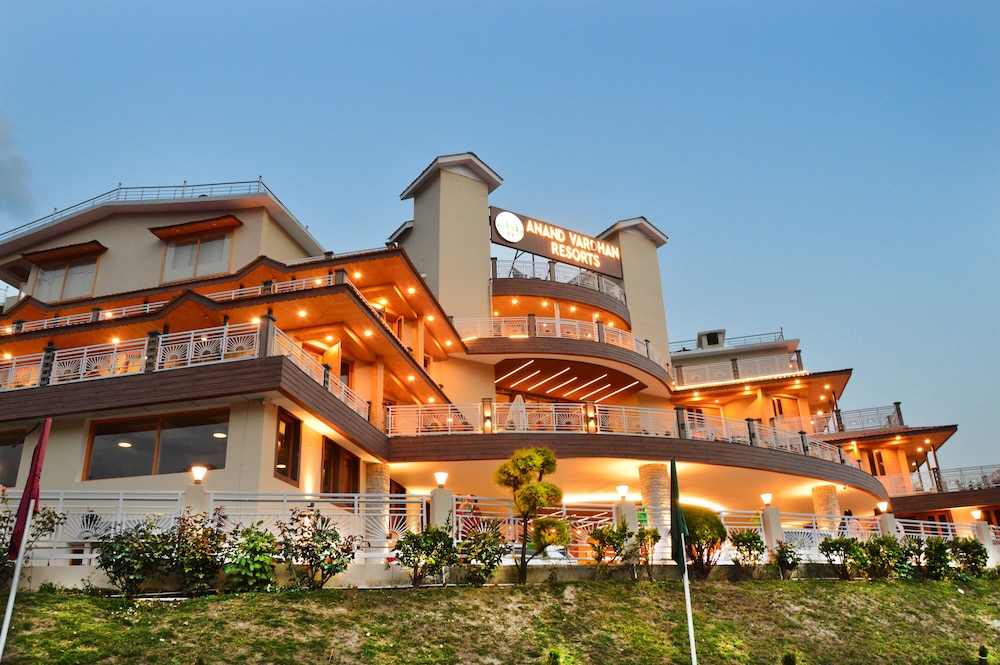 Anand Vardhan Resorts