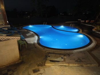 Prathamesh Valley Resort By Nexottel,Bhilar Rd,3 star