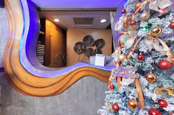 Baan Kamala Hostel & Guesthouse,,2 star