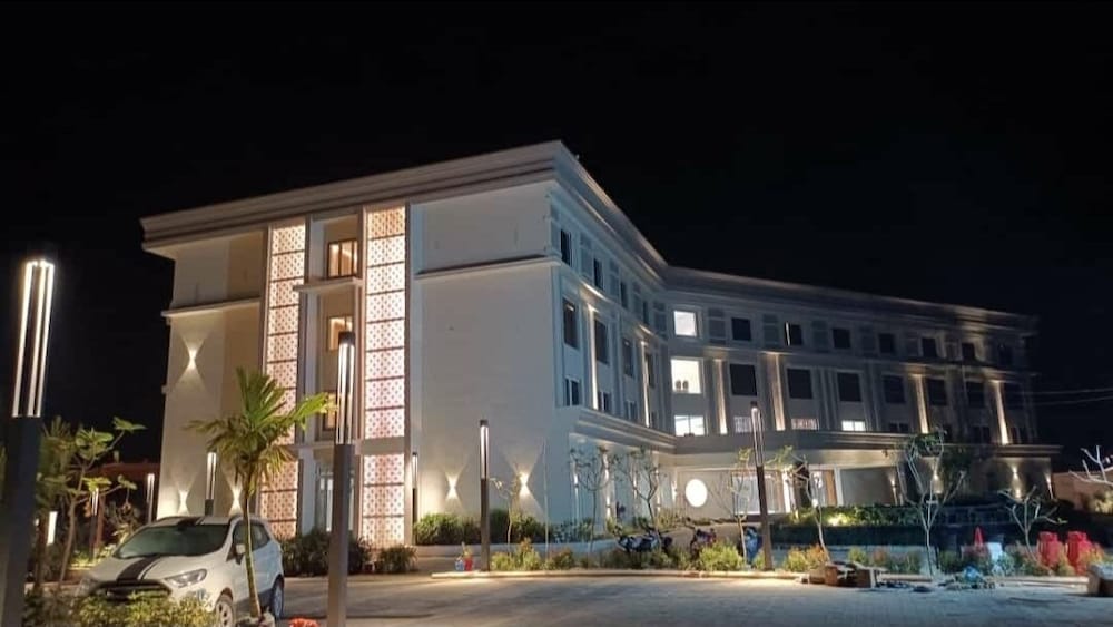 Banmali Palace,Titilagarh>>Balangir,2.5 star