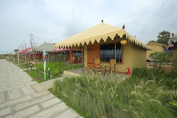the fern seaside luxurious tent resort diu