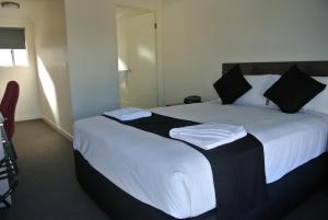 Dooleys Springsure Tavern And Motel,Queensland>>Springsure,4 star