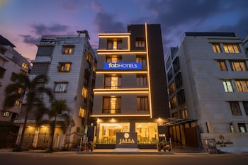 Fabhotel Prime Jalsa,Park Circus,3 star