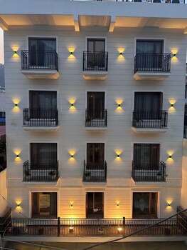 The Highlands , A Boutique Experience,India>>Rishikesh,3 star