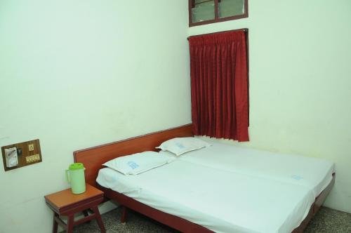 Hotel Radha Krishna