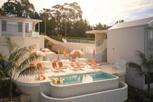 The Berry View,,3 star