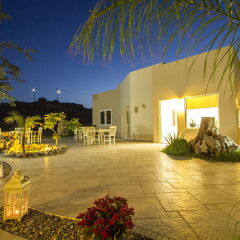 arodamos apartments and studios