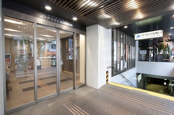 hearts capsule hotel and spa nakasu male only