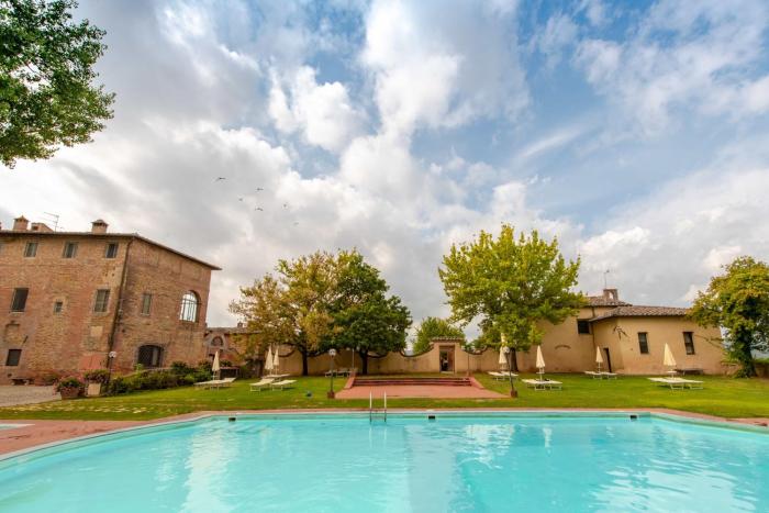 Borgo San Lorenzo A Linari,,4 star