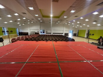 Heaven7 Hotel & Resort,India>>Himatnagar,3.5 star