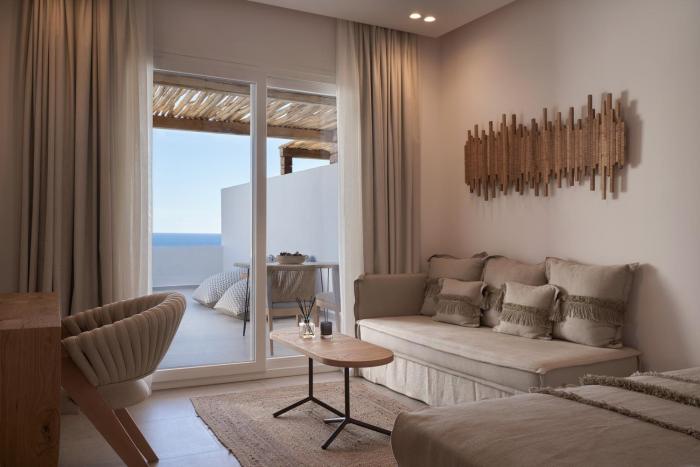 armony suites milos