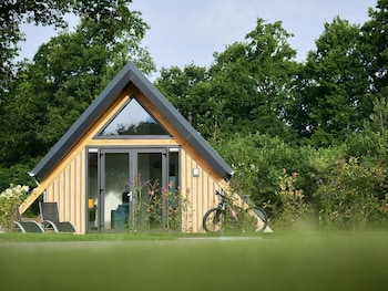 Romantic, Luxurious Wellness House Near The Veluwe,,3 star