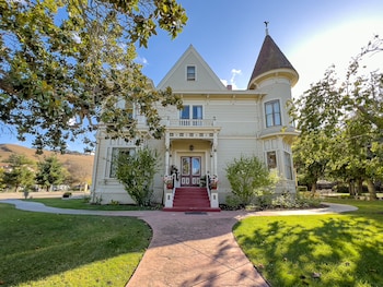 Chateau Coralini,,2 star
