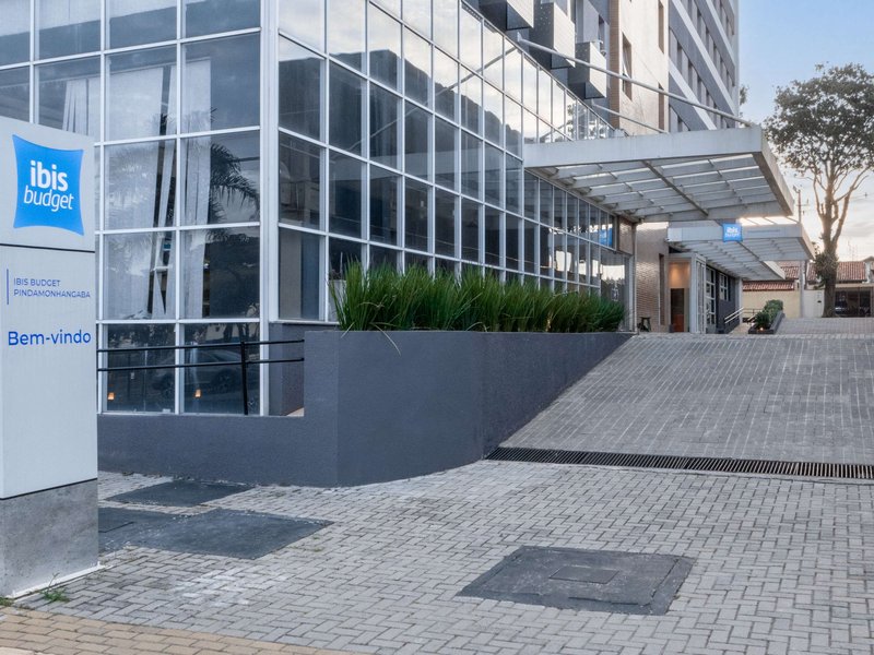 Ibis Budget Pindamonhangaba,,2 star
