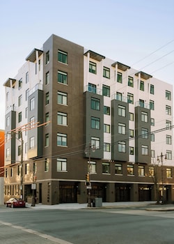 Sonder Ovation,701 South Broad Street,0 star