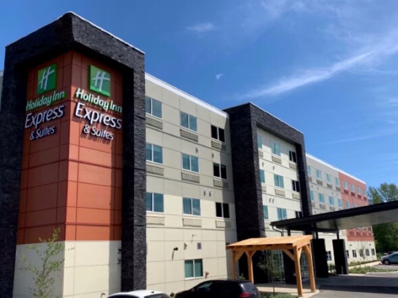 Holiday Inn Express And Suites Courtenay Comox, An Ihg Hotel,,2 star
