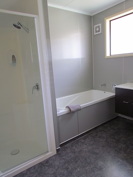 Amber Court Motel,Te Anau>>Southland,4 star