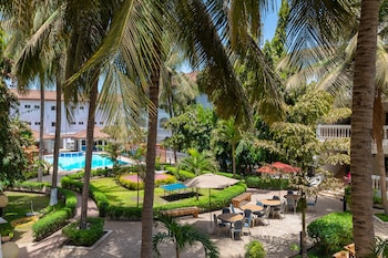 sarges hotel