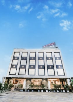 Regenta Place Bhopal By Royal Orchid Hotels Limited,Habib Ganj, Bhopal,4 star