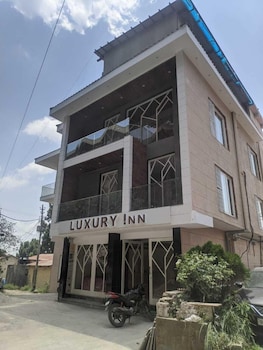 Hotel Luxury Inn By Stotrak Hospitality,Mall Rd,3 star