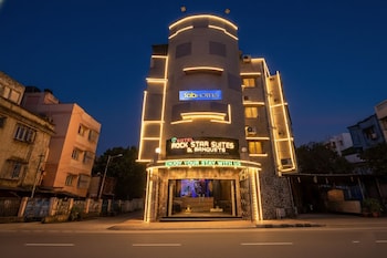 Fabhotel Prime Rockstar Suites,Plot No 41, Karaya Road,3 star