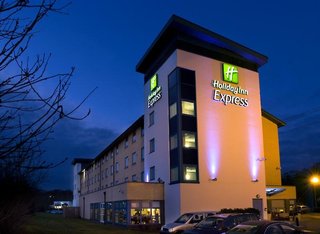 holiday inn express swindon west by ihg