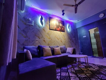 Prion Villa, 1.8 Km From Devka Beach>>Devka Beach, Daman ,2 star