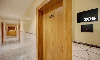 Treebo Aasma Downtown,2Nd Floor , Plot No- 1078/1110, Sum Hospital Square, Ps Khandagiri Mouza, Near Reliance Fresh, Shampur, Bhubaneswar, Odisha - 751003,3 star