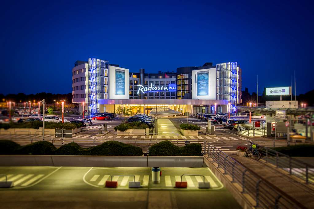 radisson blu hotel hamburg airport