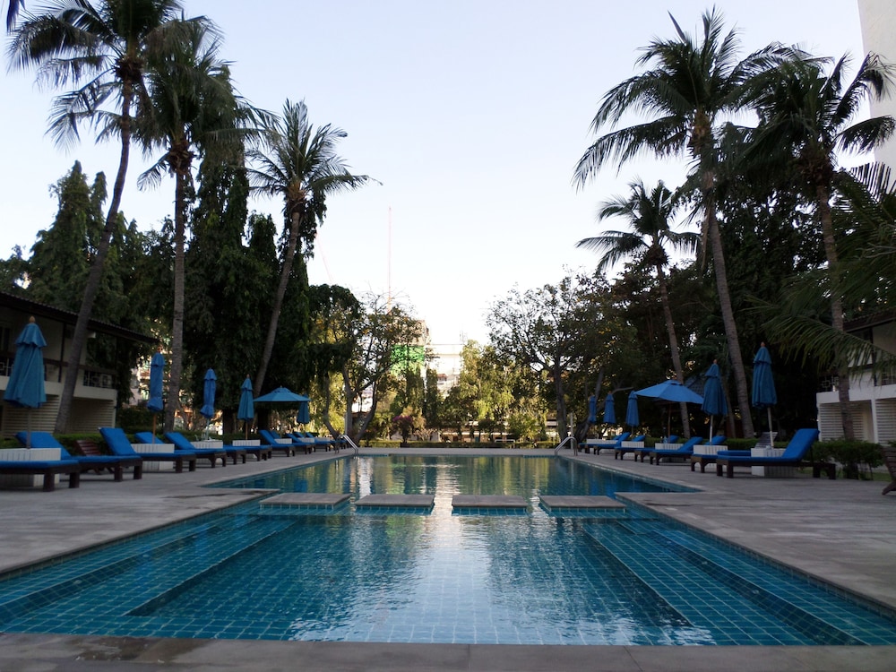 Nautical Inn,Pattaya>>Chonburi,3 star