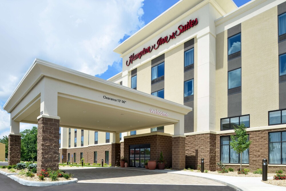 hampton inn and suites cincinnati mason