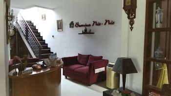 buminanienie guesthouse bandung