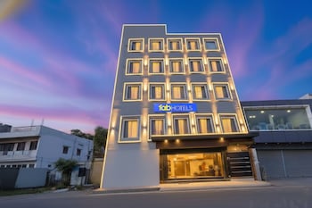 Fabhotel Punjab Pride,411 B1 9 1/S , SW Gate, Manha Singh Road MS Road, Amritsar, Punjab, 143001,3 star