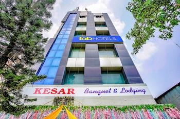 Kesar Inn Banquet And Lodging,,3 star