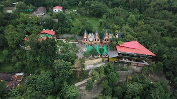 Mudras Grove Resort,Jeolikote,3 star