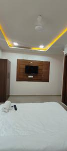 Hotel Angel Park,Ahmedabad,Near Nehru Bridge,3 star