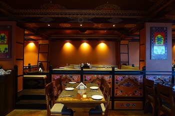 gakhil boutique hotel