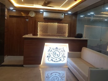 hotel the rich grand