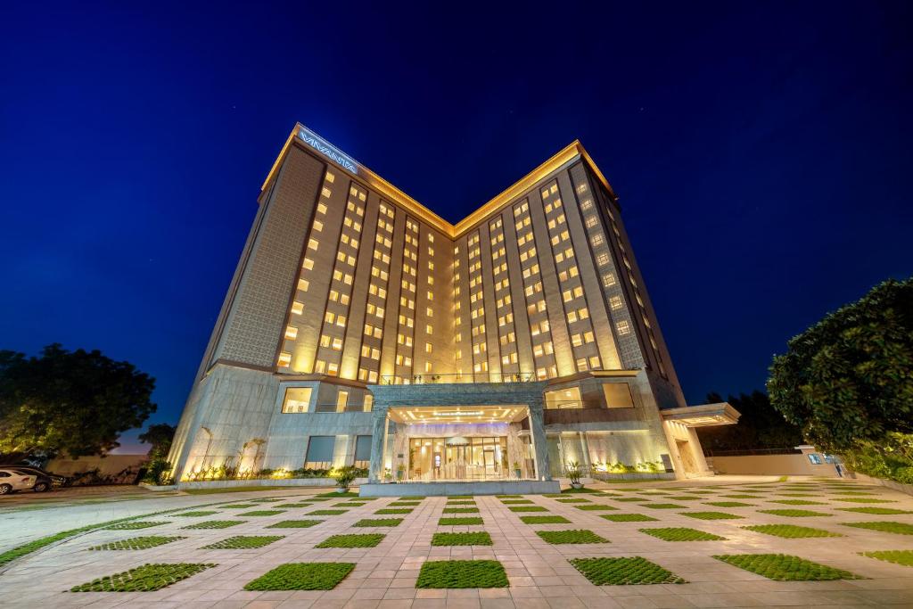 vivanta ahmedabad sg highway