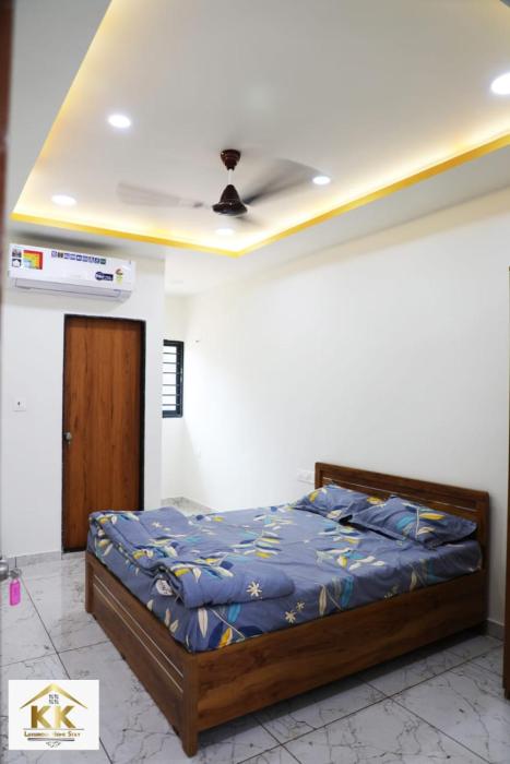 Kk Luxurious Home Stay,Garudeshwar,2 star