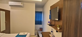 Welcome Vista,Airoli,3 star