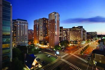 Hilton Arlington,Arlington County>>Arlington,4 star