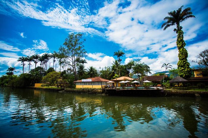 pousada corsario paraty