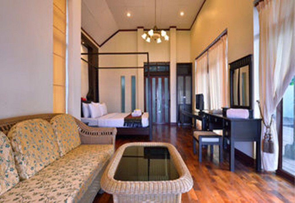 Siam Beach Resort,Near Lonely Beach,3 star