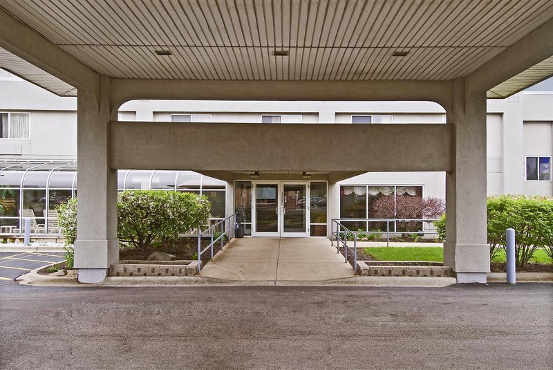 Americas Best Value Inn & Suites Waukegan Gurnee,Cook County>>Chicago,2 star